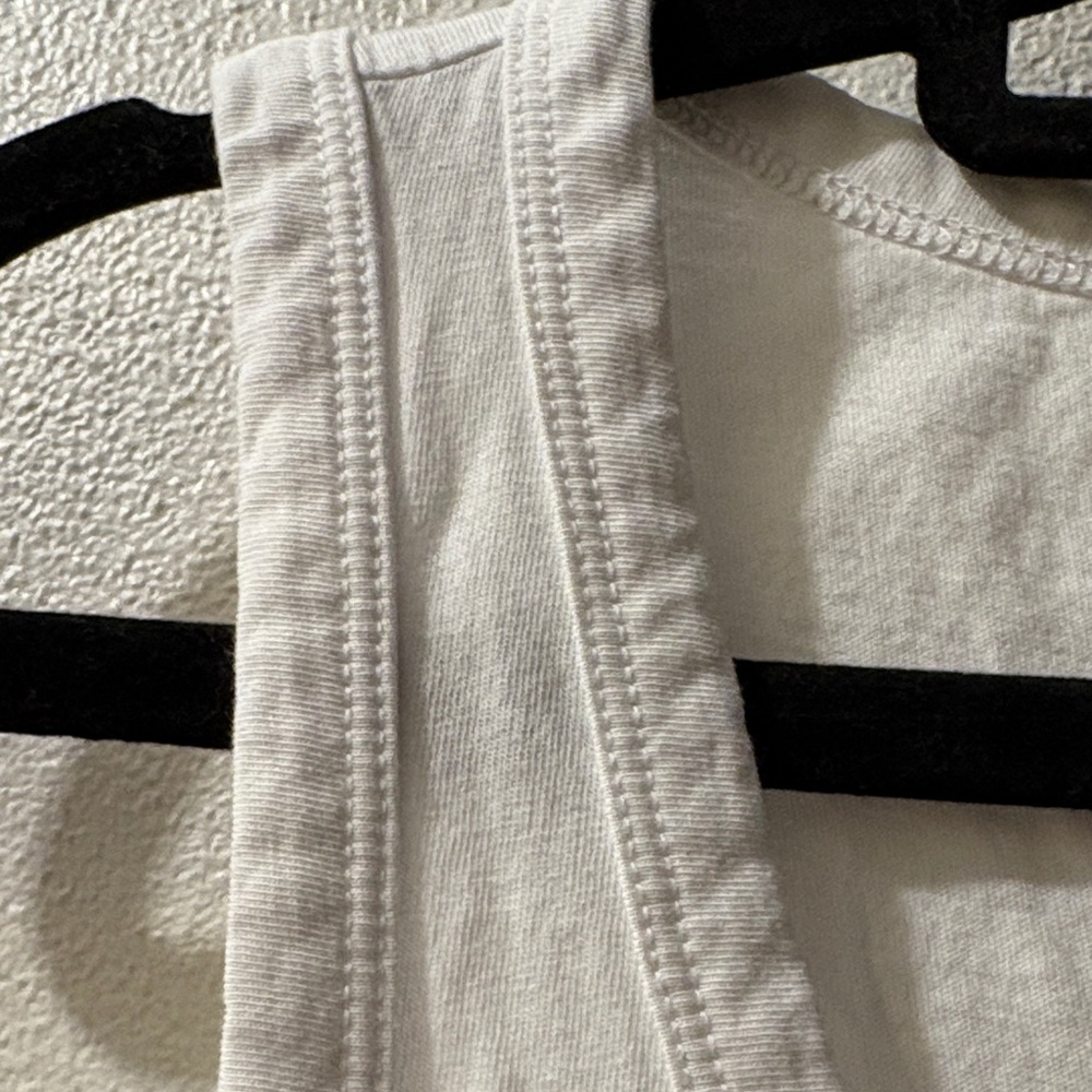 CLOSET CLEAR OUT J. Crew size small Classic White Tank Top - Picture 5 of 7
